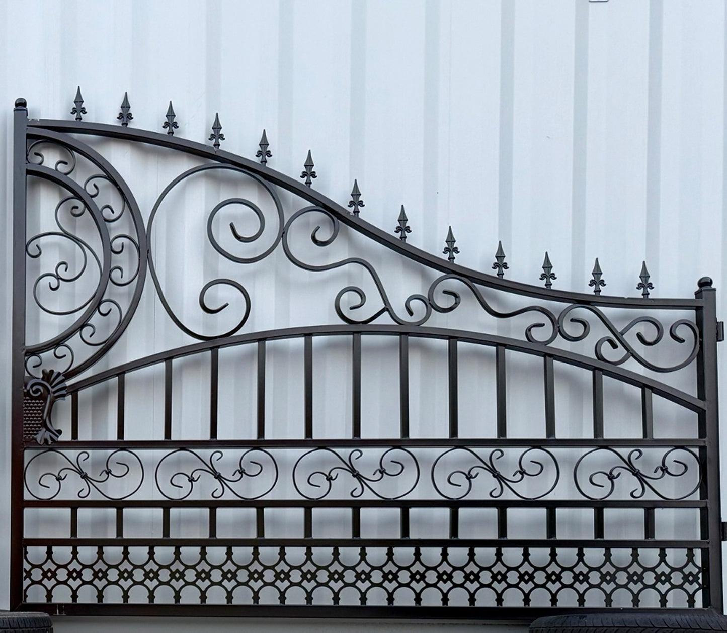 Single Timber Posts Metal Driveway Gate – Scrollwork Construction
