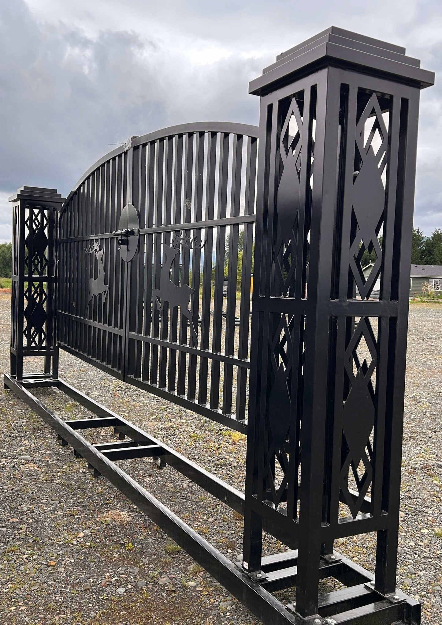 20ft Wrought Steel Garden Driveway Gate with Ornamental Post - D