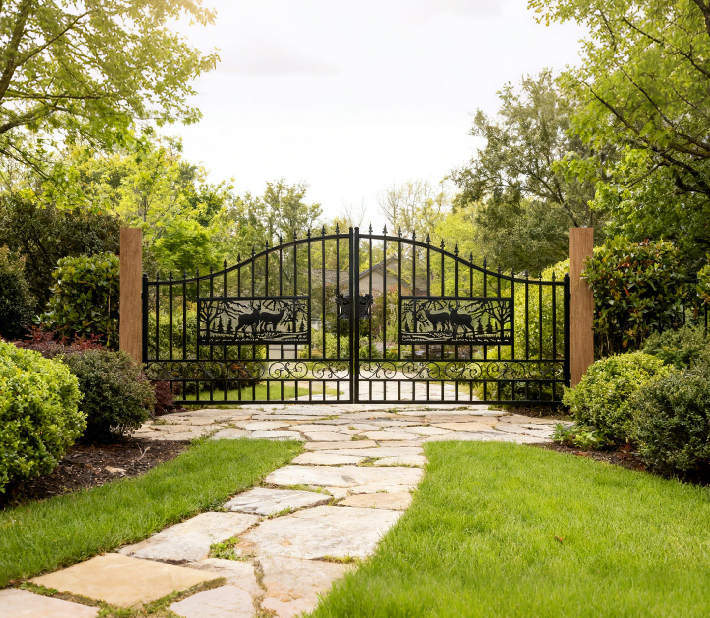 Triple Timber Posts Metal Driveway Gate – Rectangular Deer Style